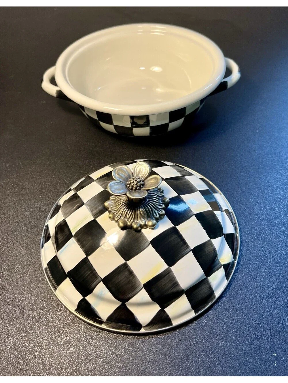 NIB MacKenzie-Childs 2000s Casserole Courtly Check Enamel Black White, 8.5x5.5